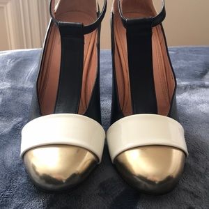 Robert Clergerie Navy Gold Pump Barneys France 40